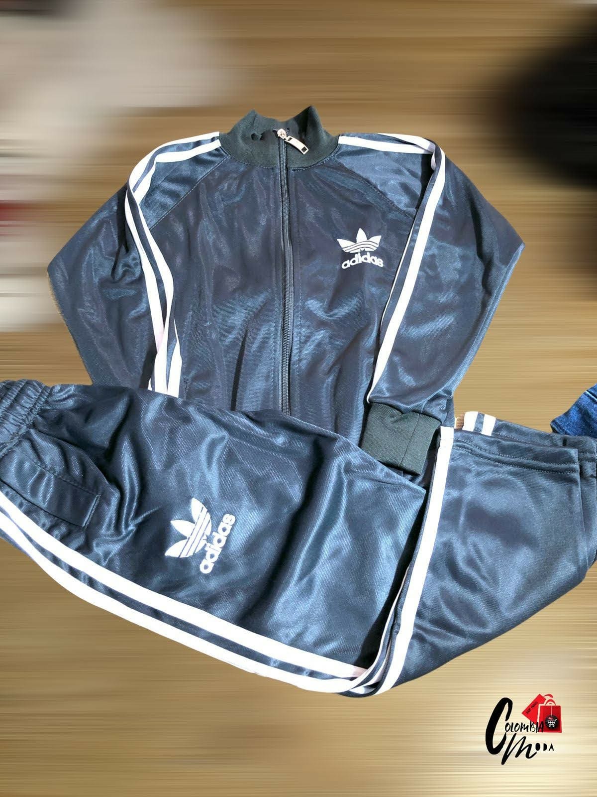 Conjunto de sudadera adidas T9