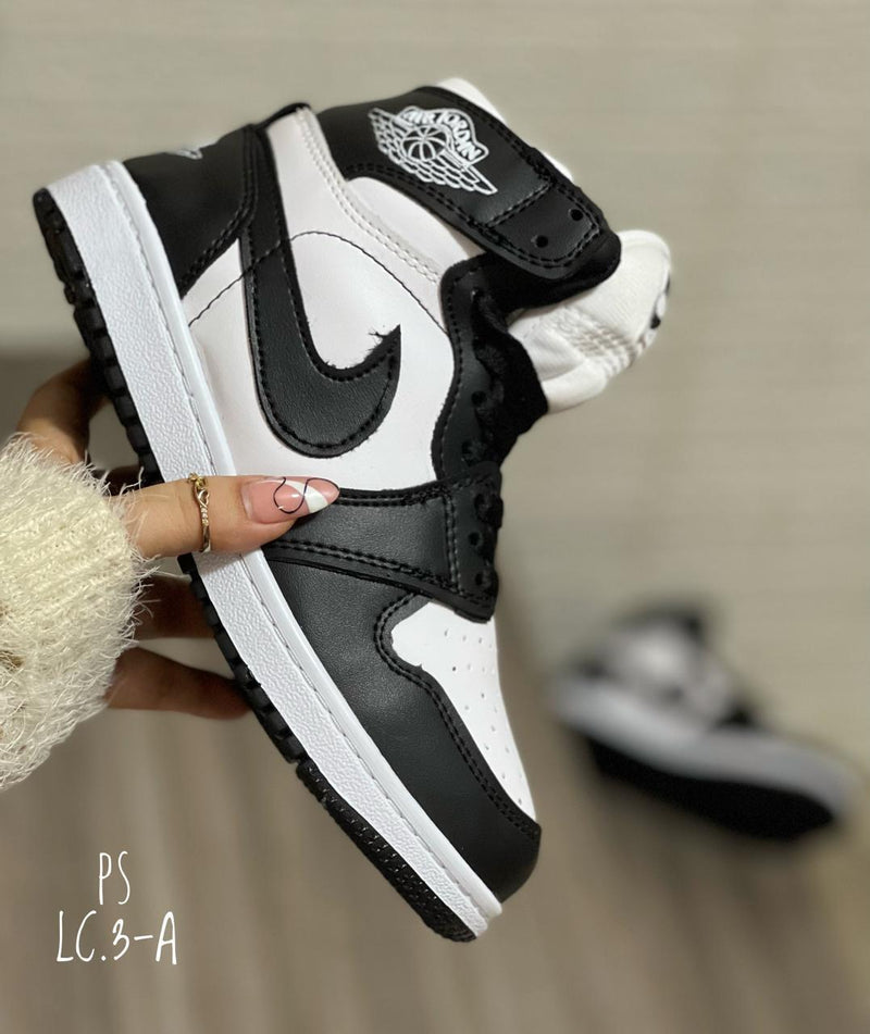 BOTA JORDAN RETRO 1